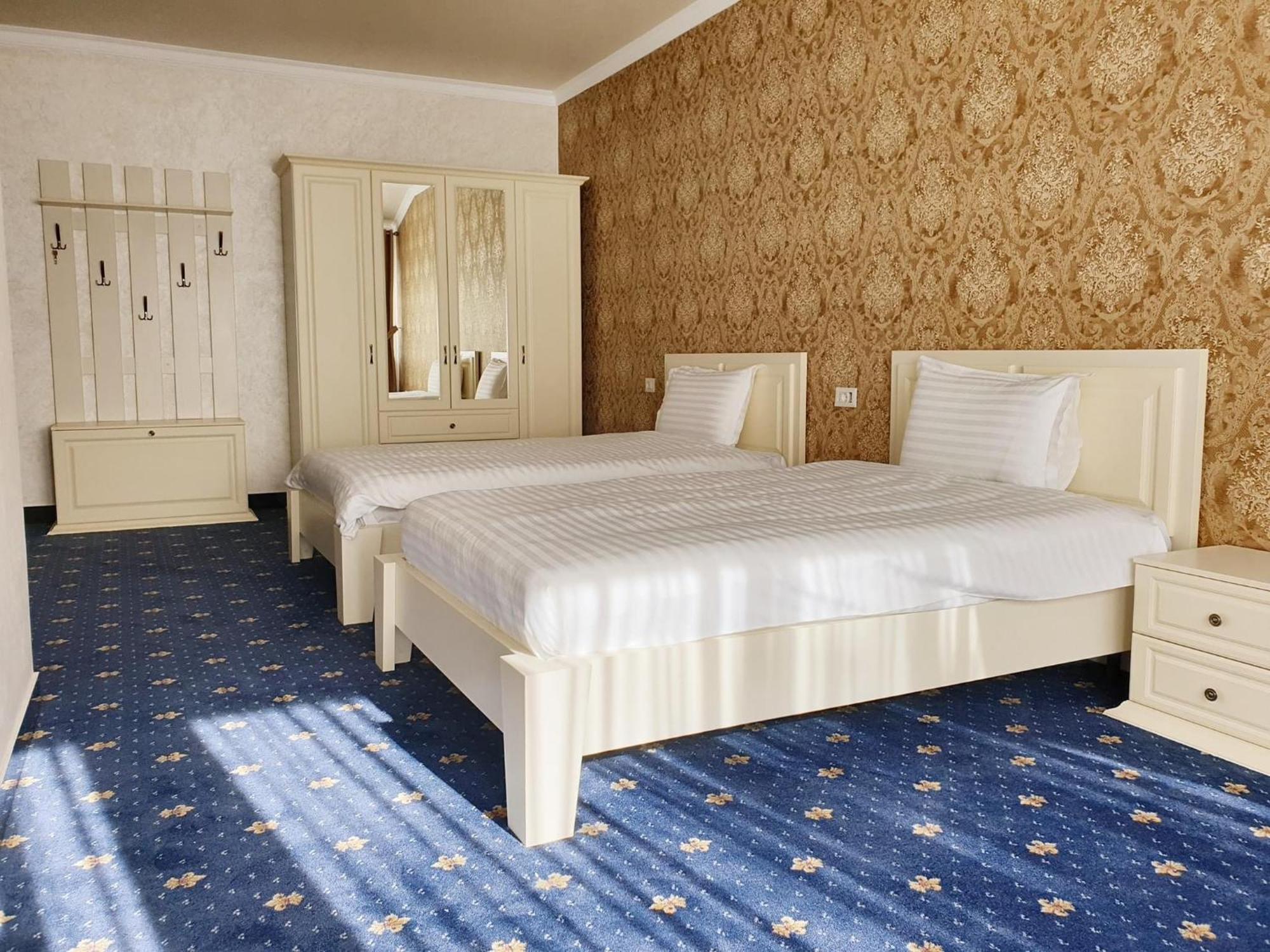 Hotel Bacsoridana Tecuci Eksteriør bilde