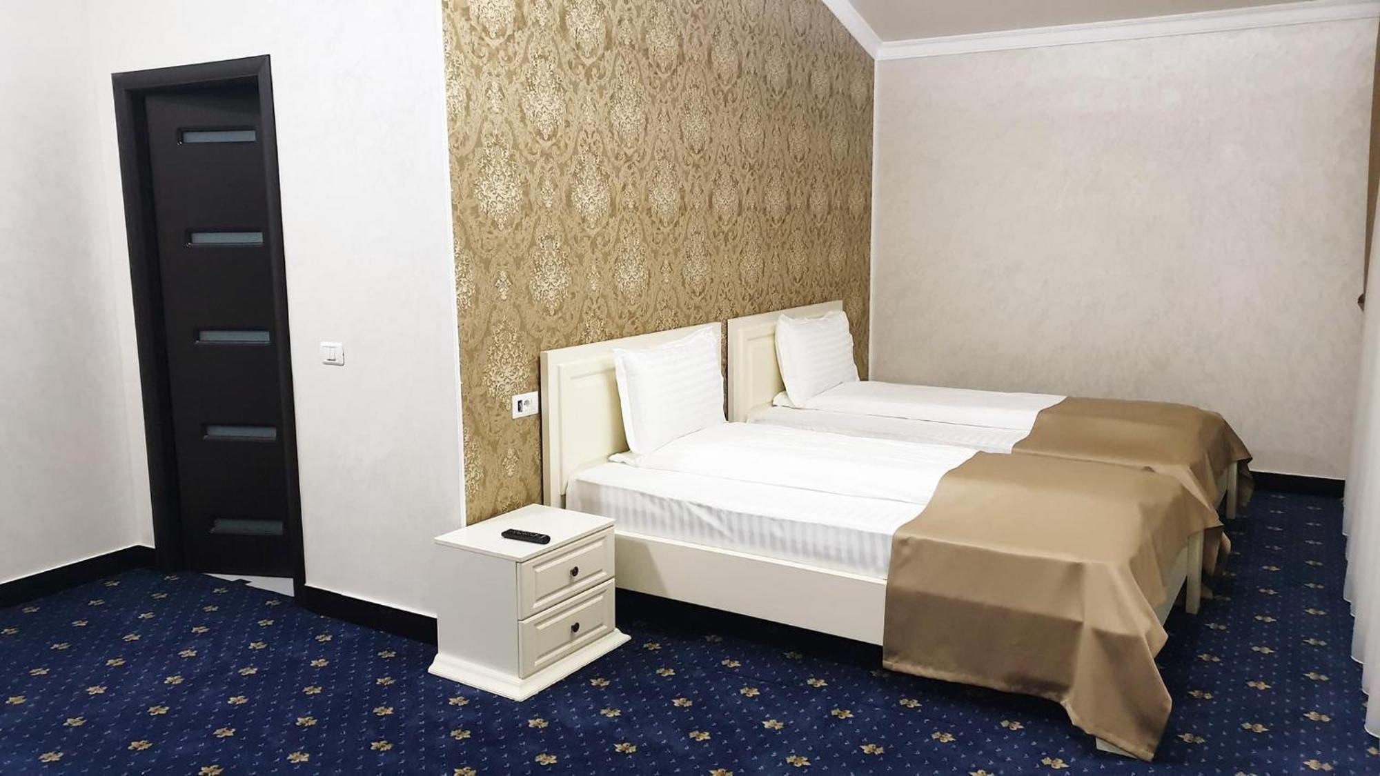 Hotel Bacsoridana Tecuci Eksteriør bilde